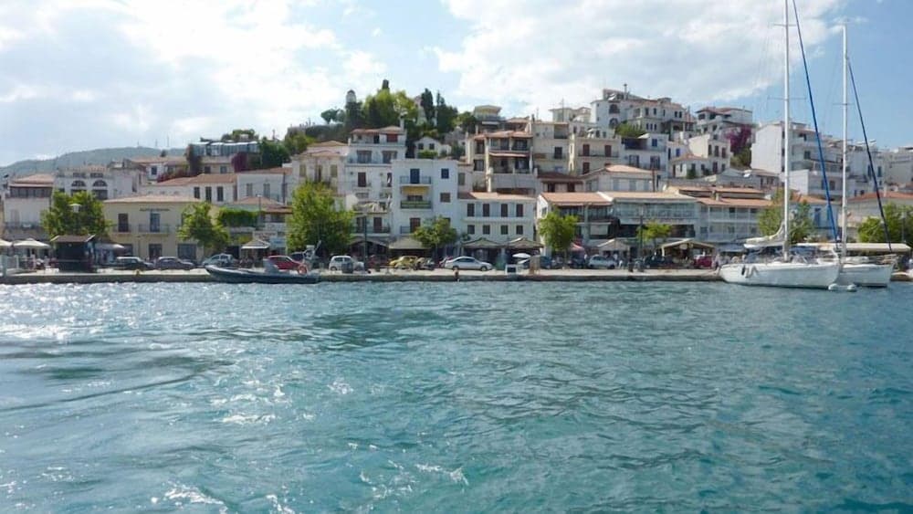 Konaklama yerinin ön cephesi