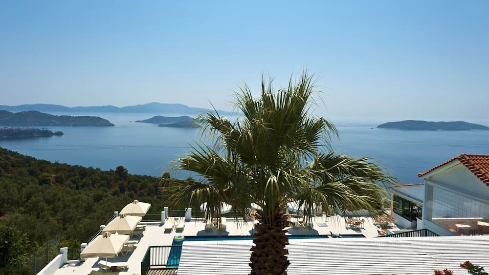 Skiathos Club Hotel Suites
