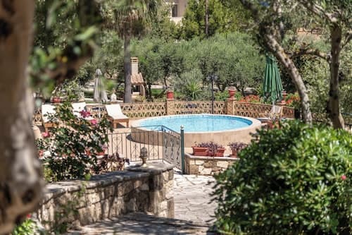 Joanna's Stone Villas