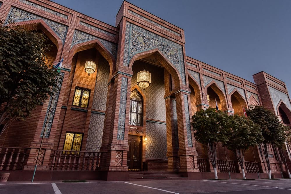 Ichan Qala Premium Class Hotel