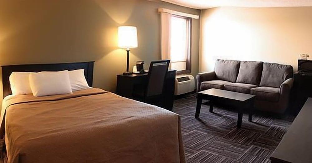 Sunlac Inn Devils Lake