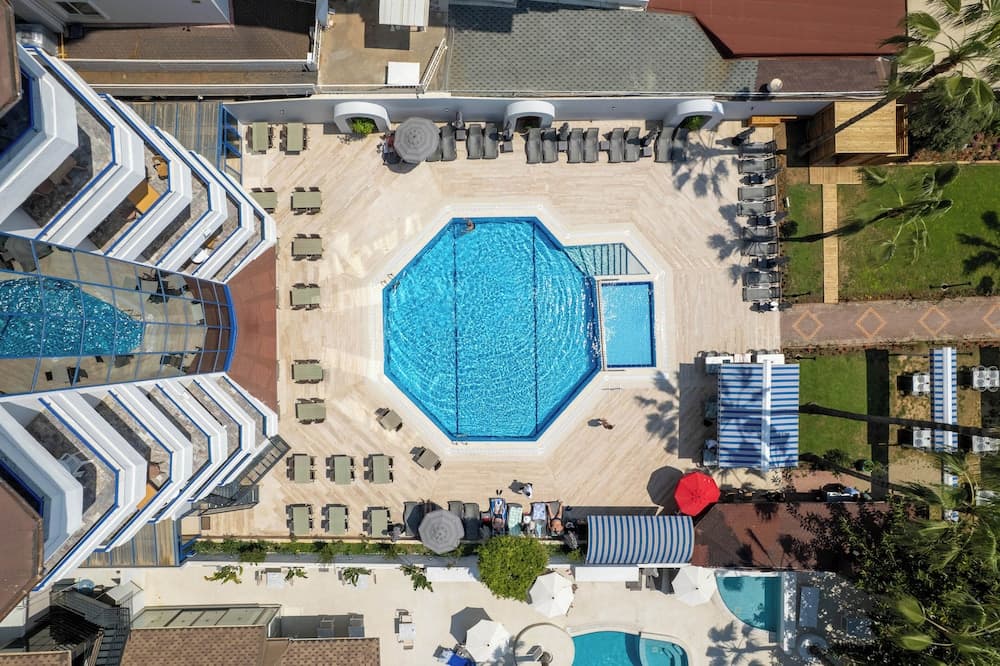 Elysee Beach Hotel