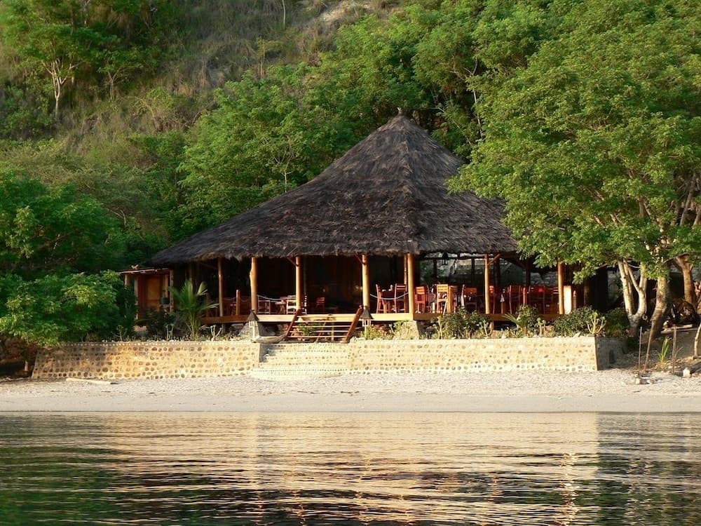 Waecicu Eden Beach Hotel