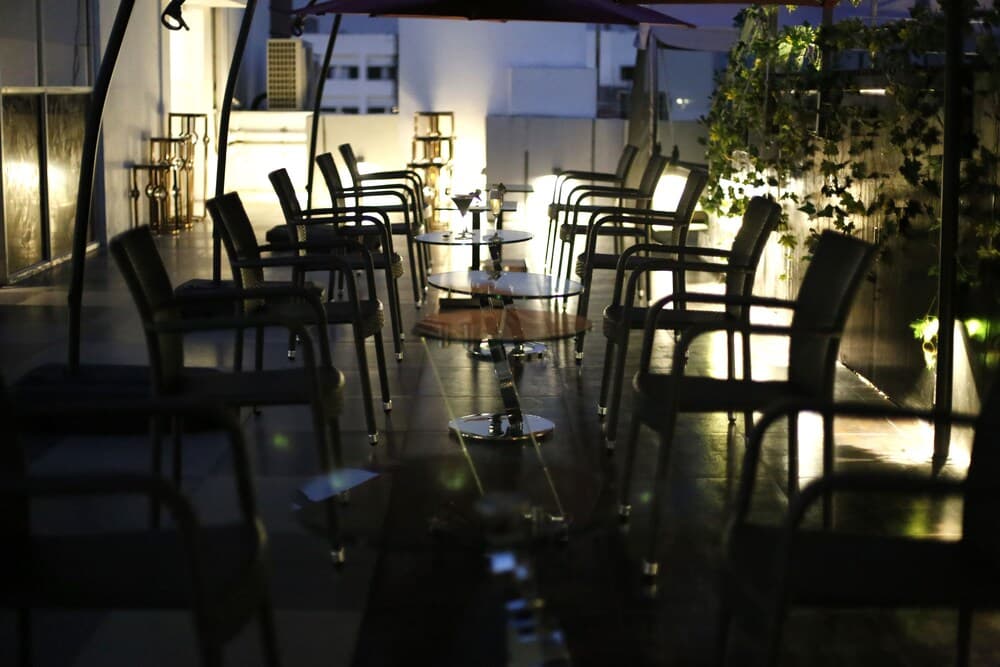 Açık havada yemek servisi