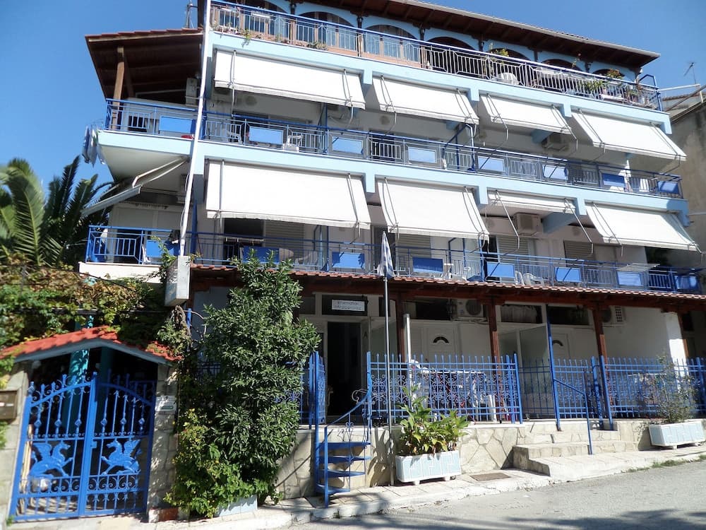 Artemis Studios & Apartments