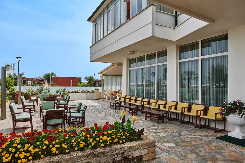 Hotel Caesar (Bed and Breakfast)