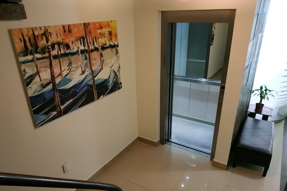Lobi oturma alanı