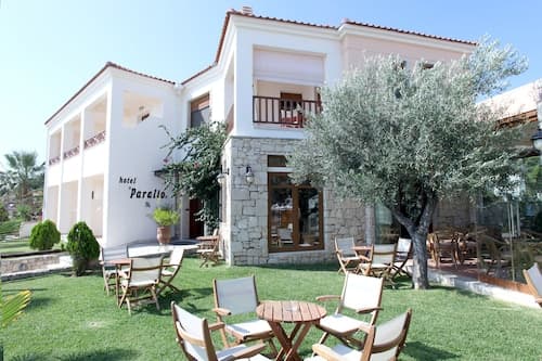 Paralio Hotel