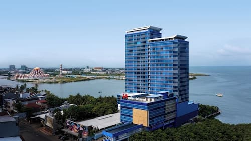 Swiss-Belhotel Waterfront Makassar