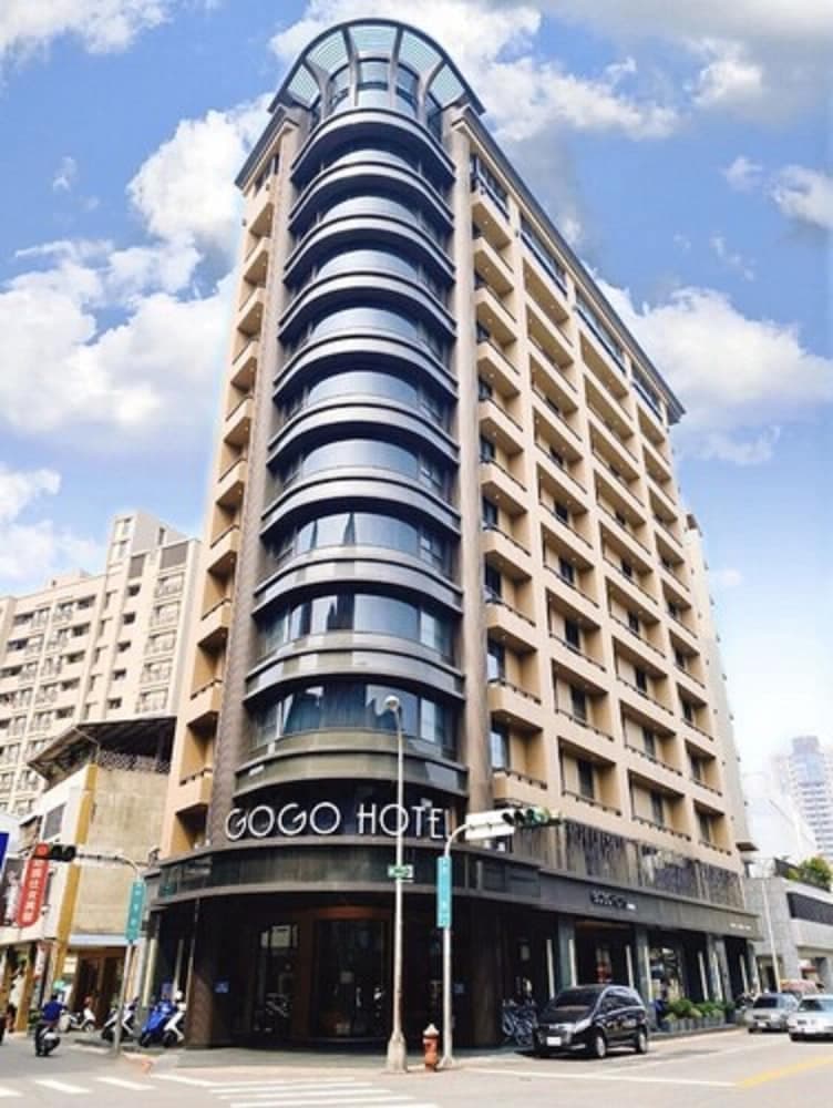GOGO HOTEL 38