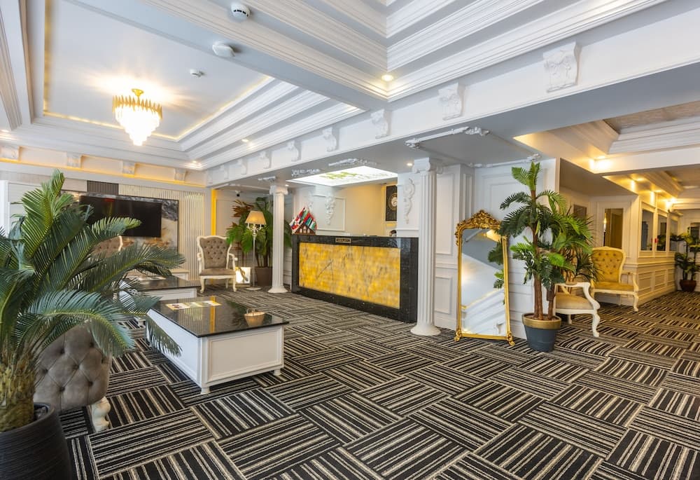 Andalouse Otel