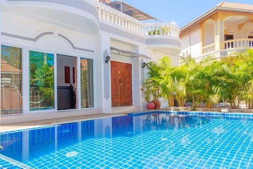 Ratana Villa - Pattaya Holiday House Walking Street