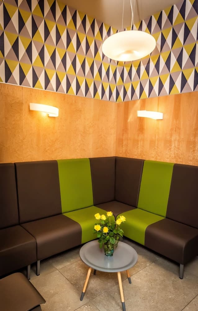 Lobi dinlenme salonu