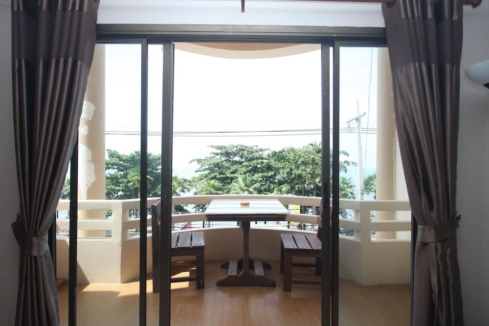 Chantorn Jomtien Guesthouse 1