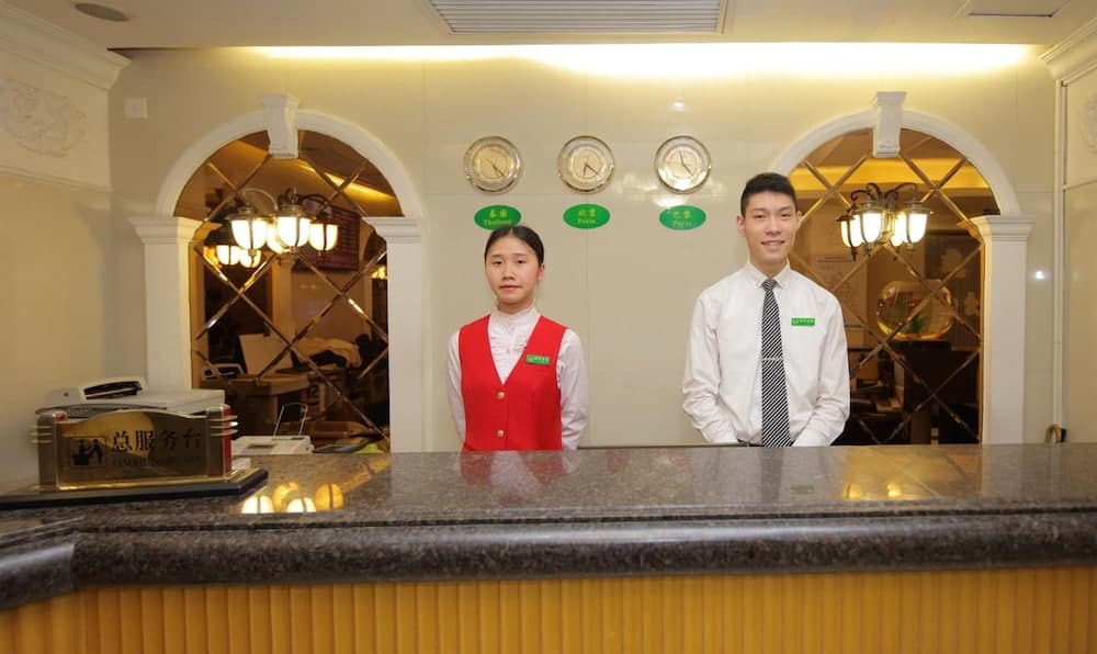 LN White House Hotel