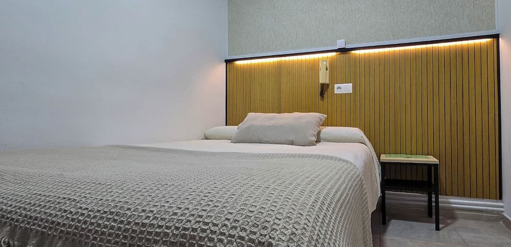 Hostal Ramón y Cajal