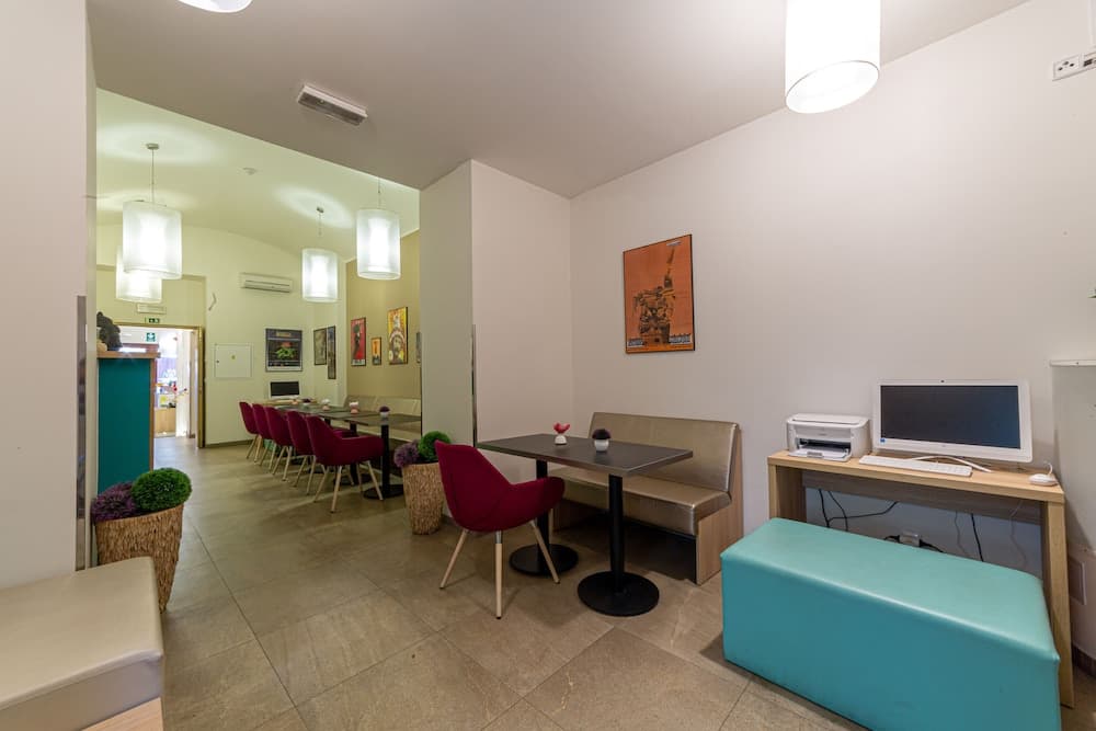 Lobi dinlenme salonu