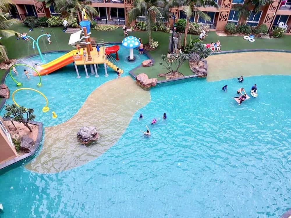 Atlantis Condo Pattaya by Panissara