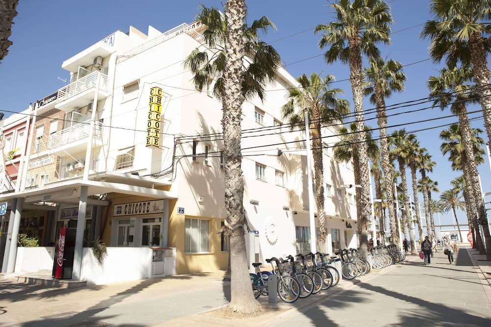 Malvarrosa Beach Rooms