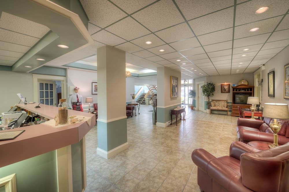 Claymore inn & Suites