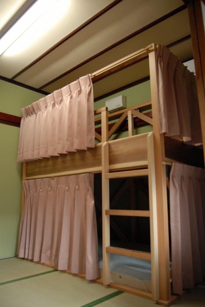 Guesthouse Mikkaichi - Hostel