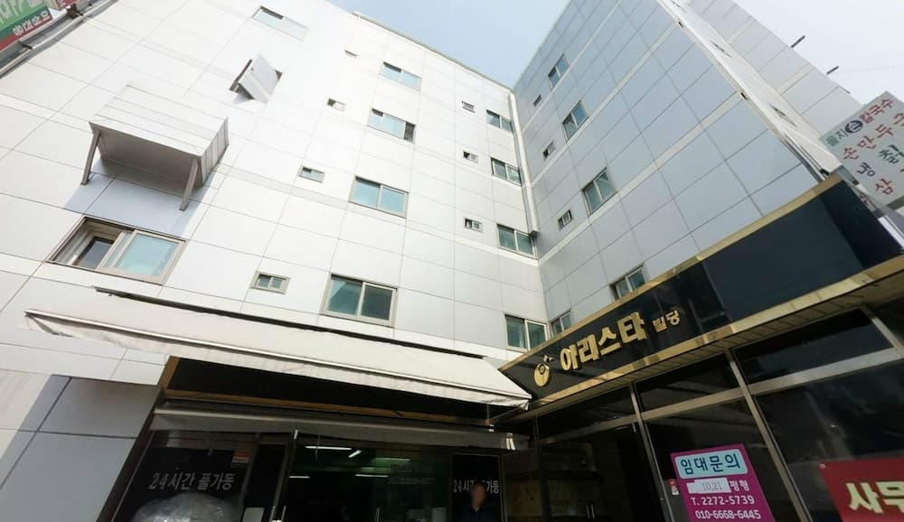 TRIPSTAY Myeongdong