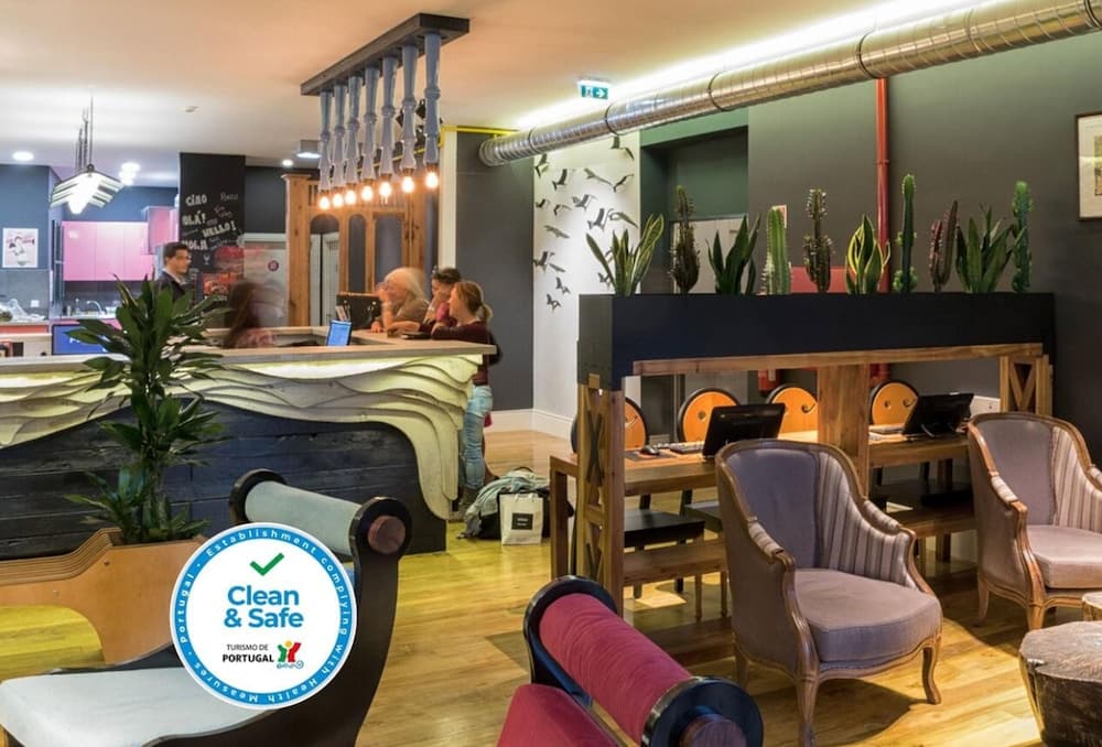 Nice Way Porto Hostel