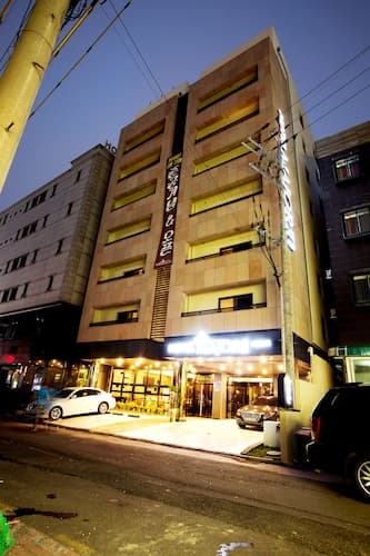 Hotel Major 2