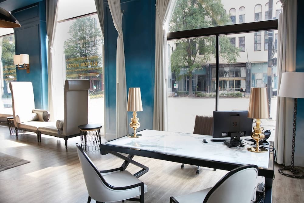 Lobi dinlenme salonu