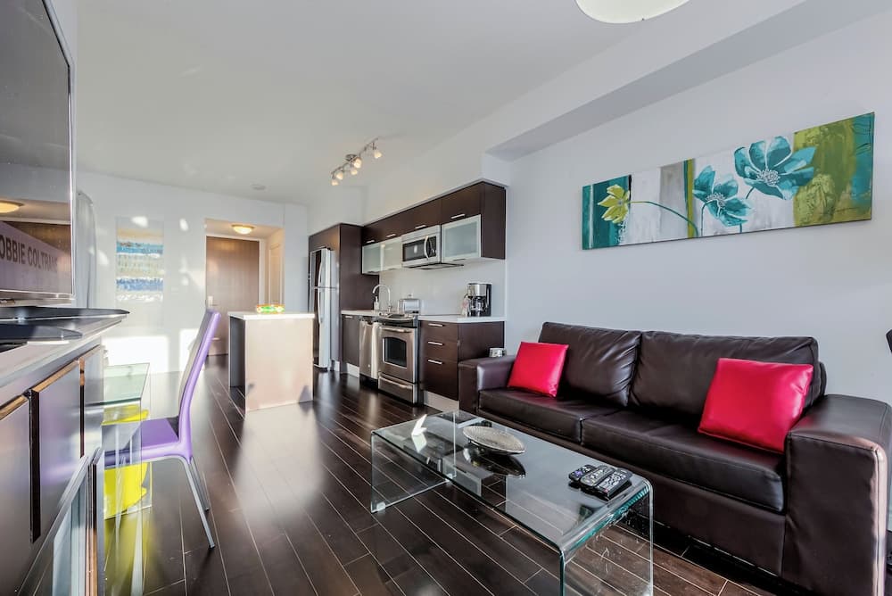 Altitude Suites on Yonge