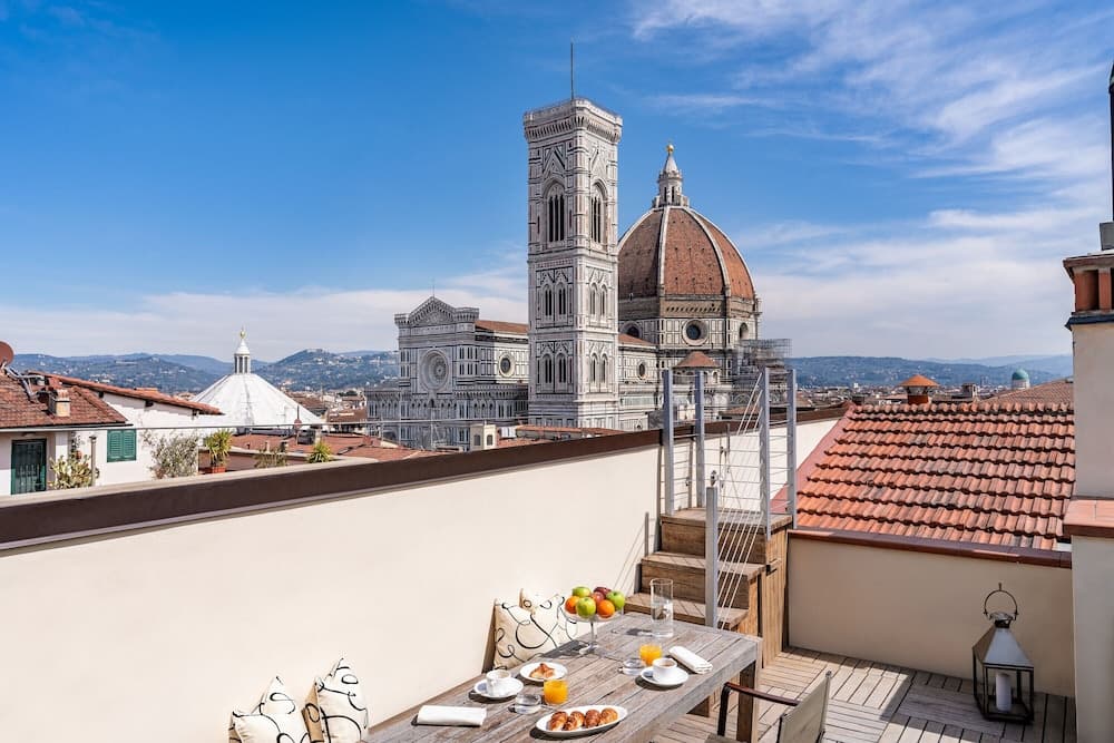 Repubblica Firenze Luxury Apartments | UNA ESPERIENZE