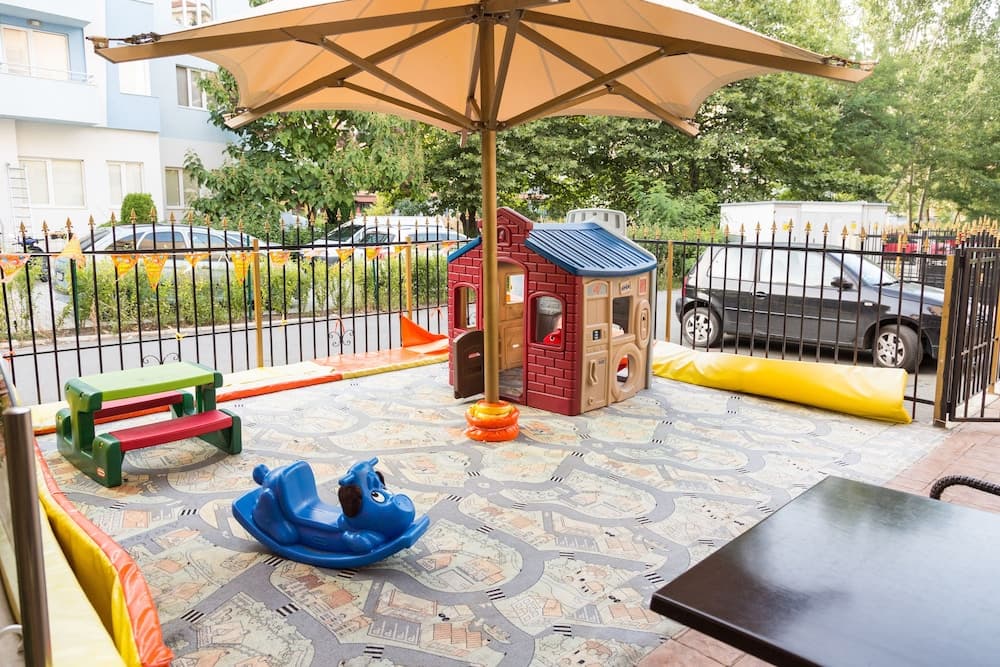 Çocuklar için oyun alanı - dış mekân