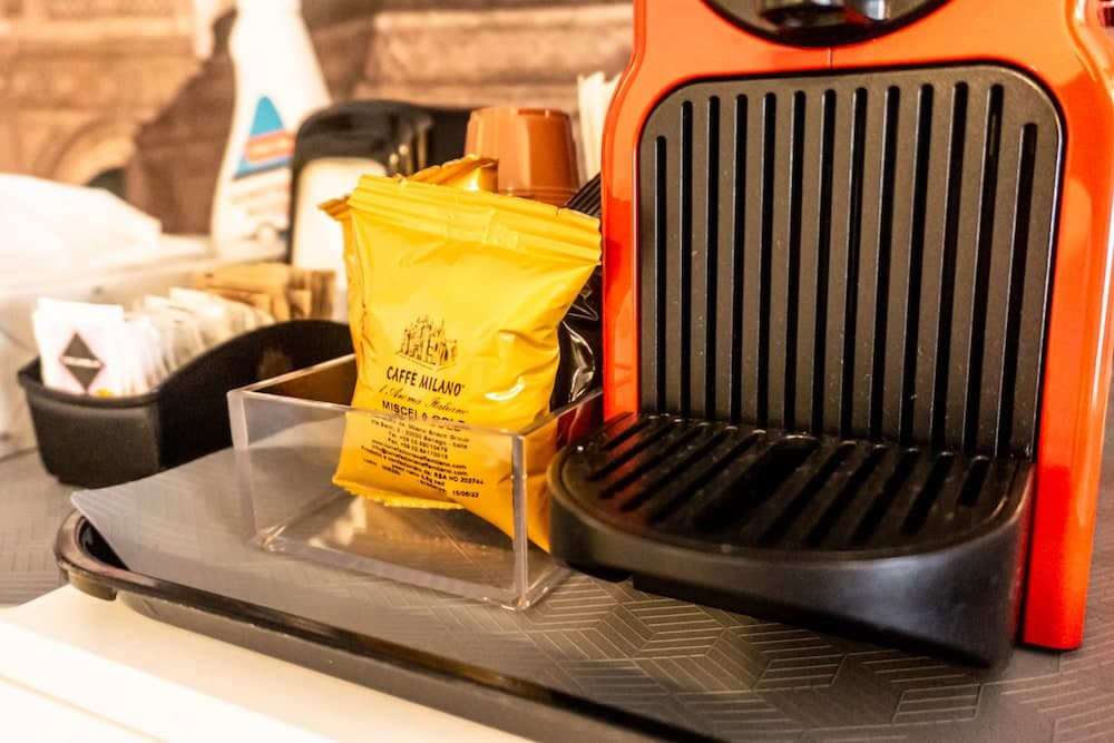 Kahve ve/veya kahve makinesi