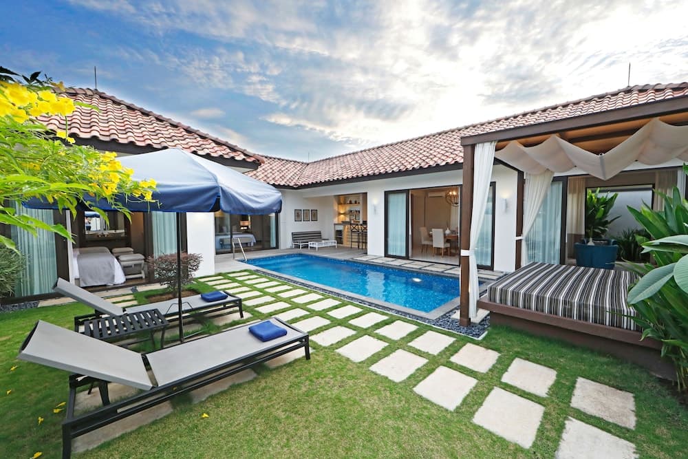 Pantai Indah Lagoi Bintan