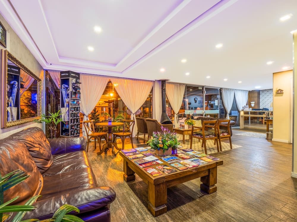 Alameda Alegra Hotel