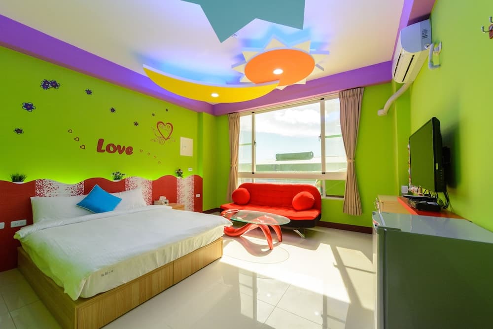 Shell Hotel