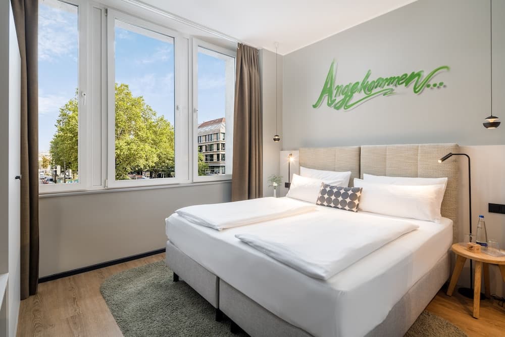 KOOS Hotel&Apartments