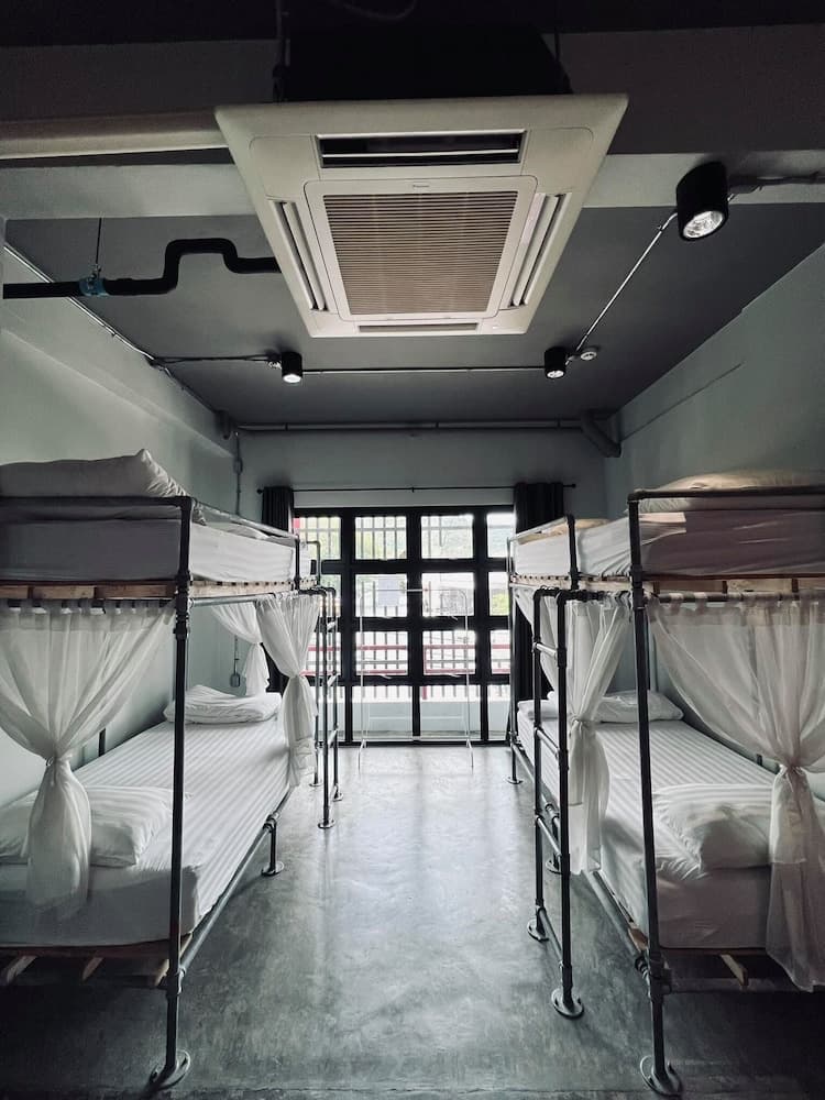 bloo Hostel