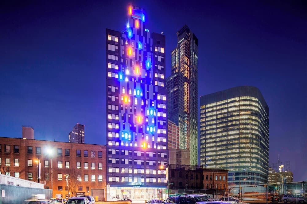 Aloft Long Island City - Manhattan View