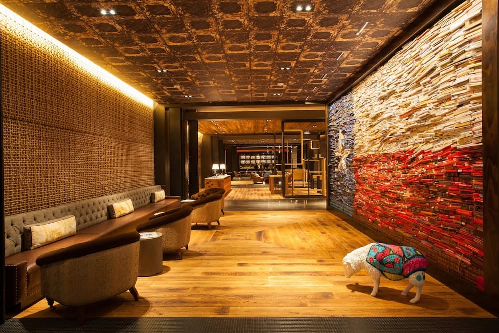 The George, by Valencia Hotel Collection