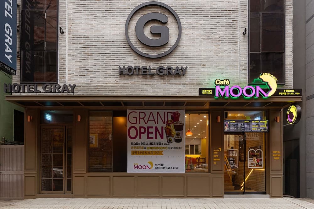 Hotel Gray