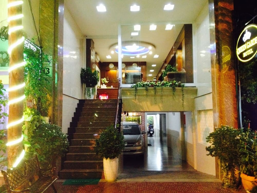 Queen Garden Hotel