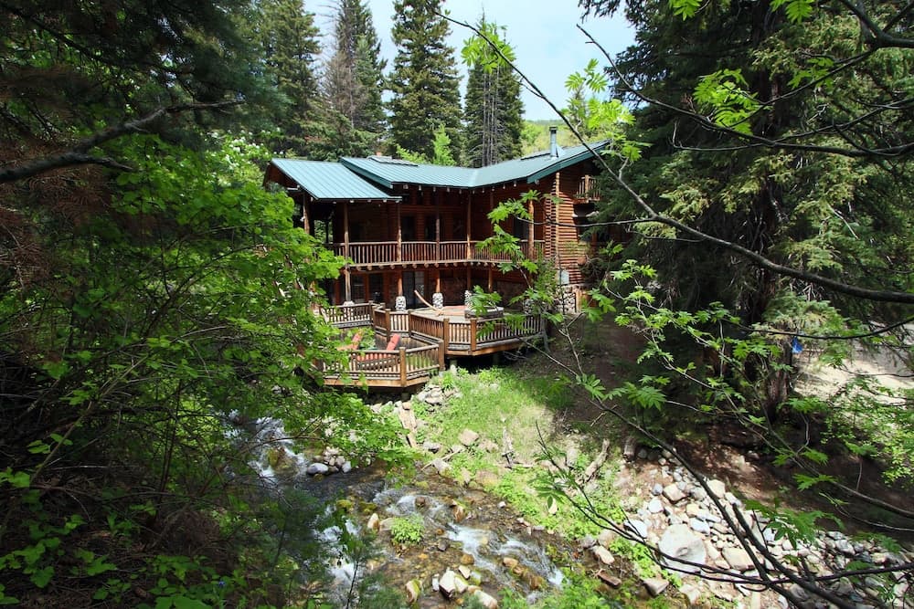 Log Cabin on the Stream