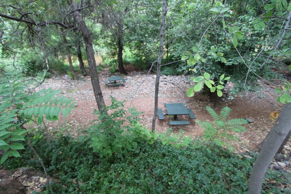 Barbekü/piknik alanı