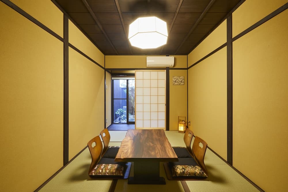 Rinn Umekoji