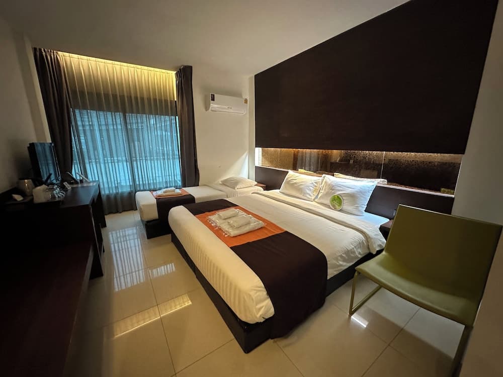 Collection O The Bangkok Airport Link Suite