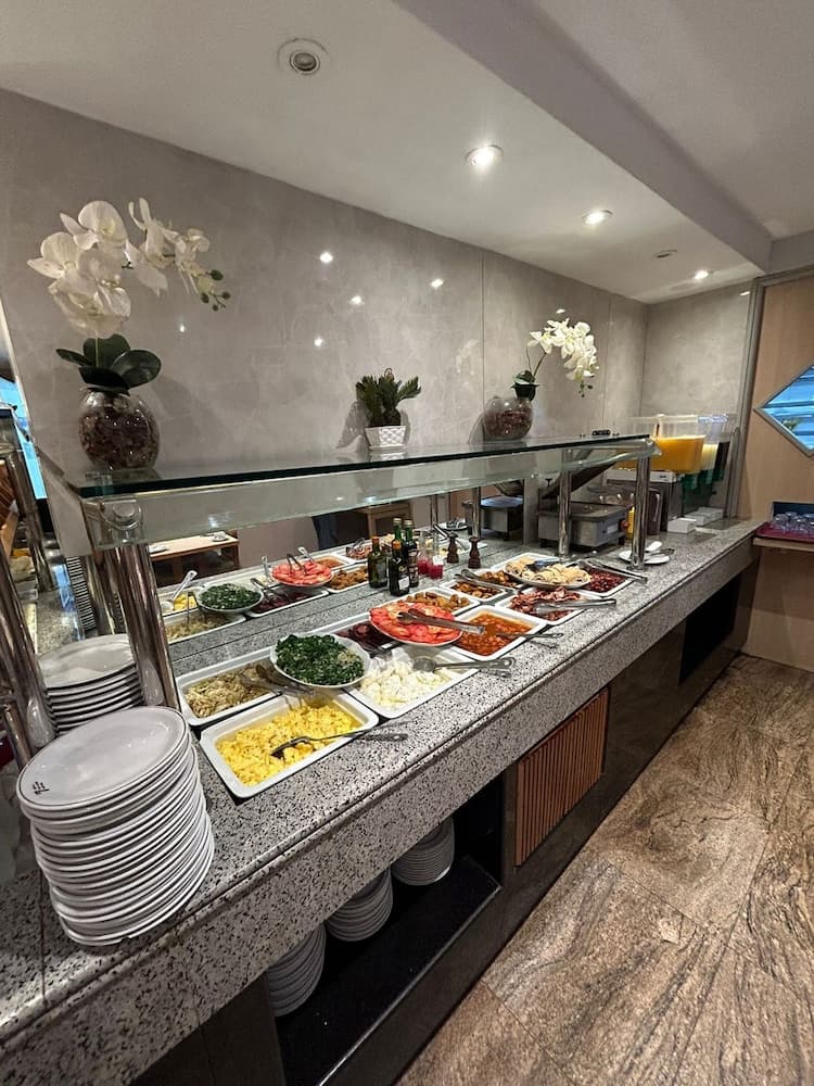 Kahve ve/veya kahve makinesi