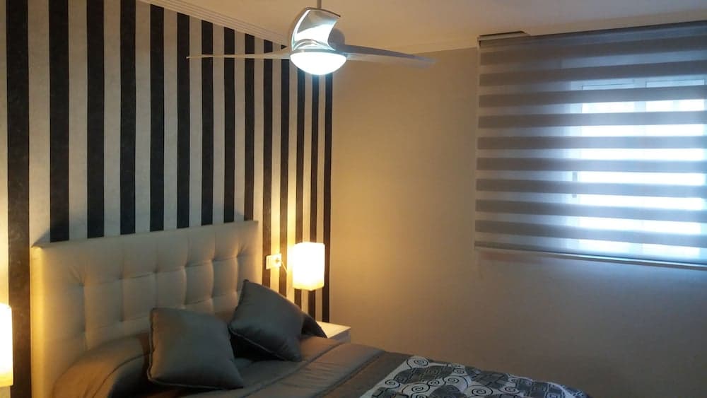 APARTMENTSUITESPAIN Beach Economy