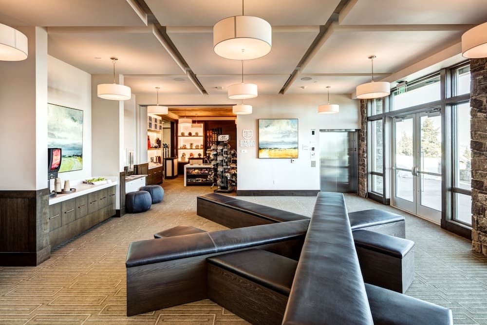 Lobi dinlenme salonu