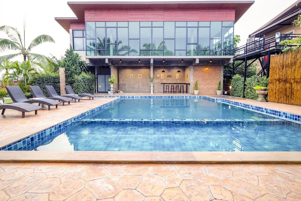 Capital O 727 Be One Resort